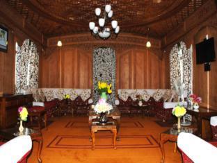 The Mughal Sheraton Houseboat Hotel Durgjan Buitenkant foto
